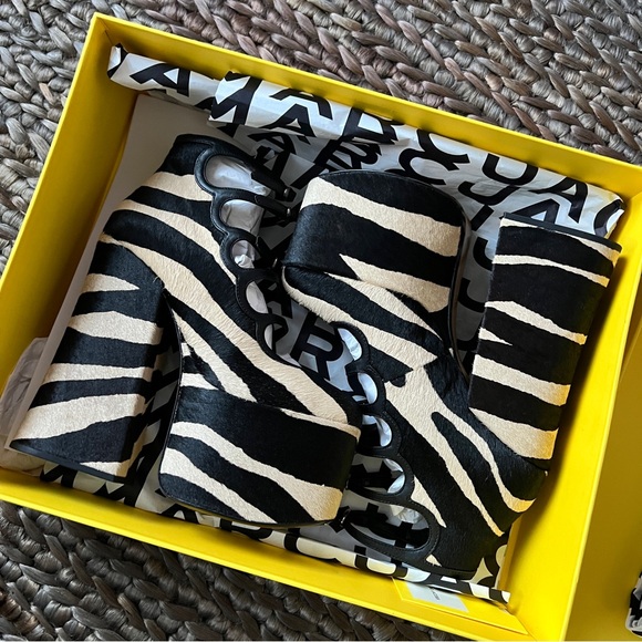 Marc Jacobs Kiki black tan zebra calf hair strappy chunky platform ankle boots - Picture 4 of 12